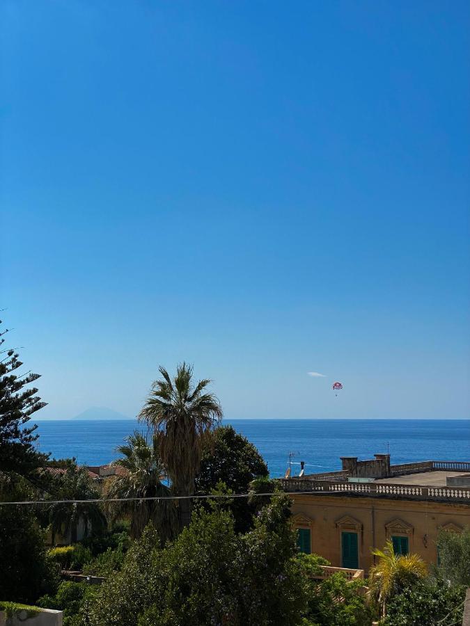 Couette-café Noone Tropea